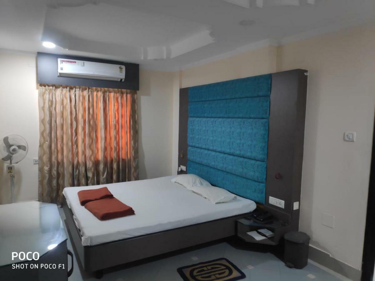 Saraswati Retreat Hotel Bhubaneswar Exterior photo
